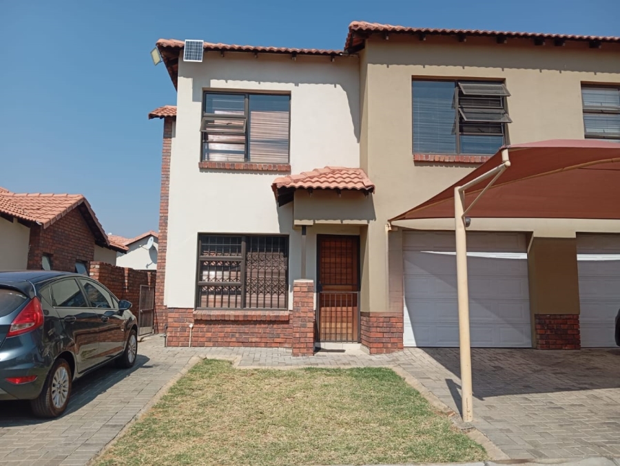 3 Bedroom Property for Sale in Waterval East North West